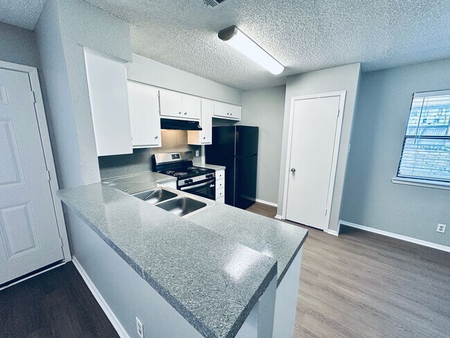 5500 Rose Hill Cir Unit A