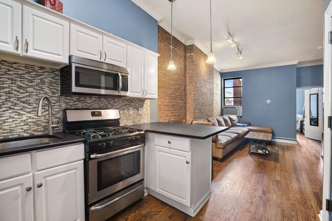 Photo - 263 1st St Unit 5L
