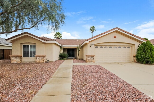 Building Photo - 3329 E Wahalla Ln Rental