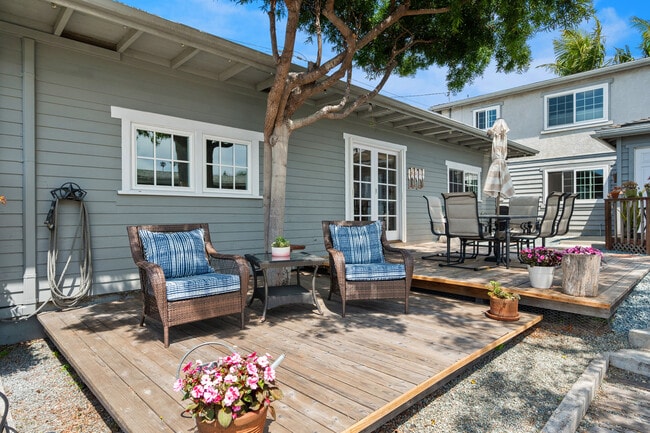 Photo - 1971 Ebers St