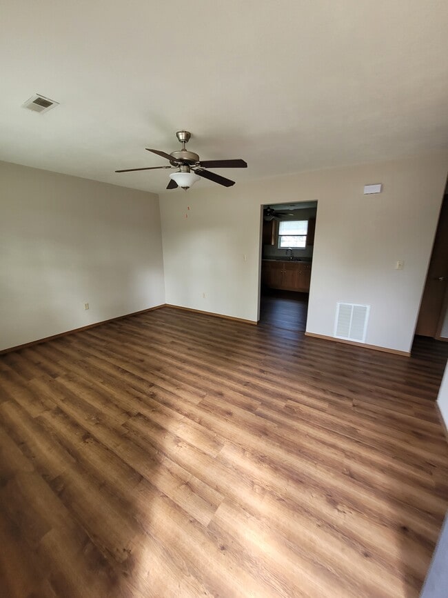 Photo - 311 Red Bird St Unit 311 B Redbird