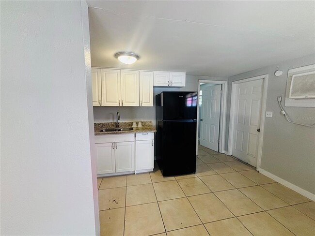 Photo - 1310 Lexington Ct