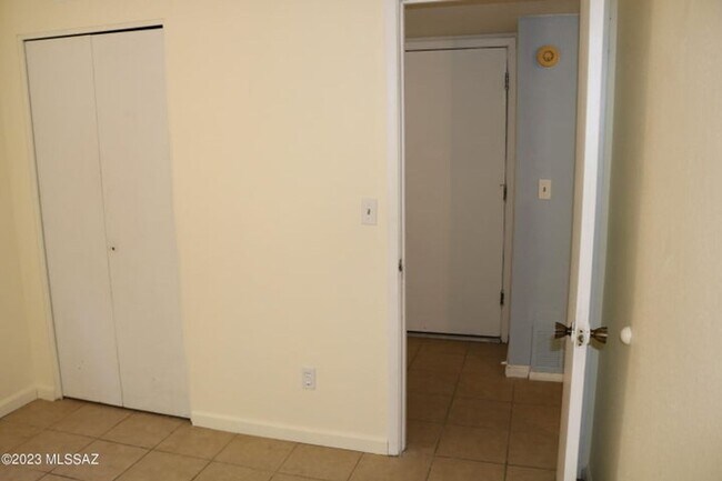 Photo - Super Northwest Location! Lovely spacious 3 bedroom, 2 bath home with large back yard