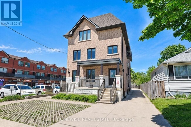Photo - 814 Glencairn Ave