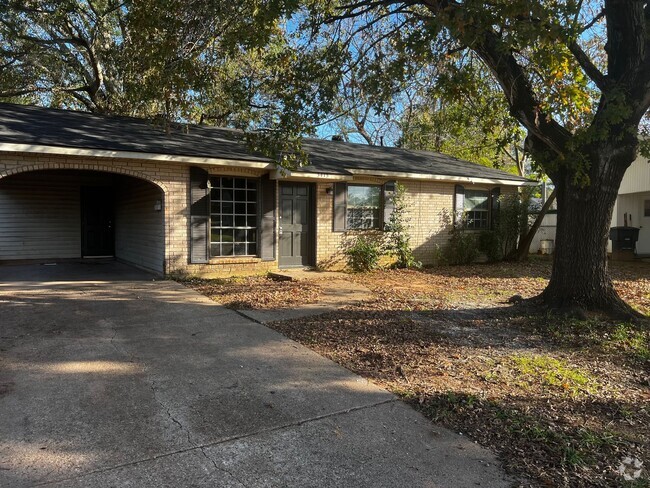 Building Photo - 3415 Ponderosa Cir Rental