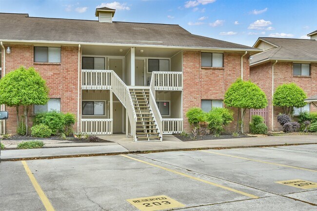 14949 Hwy 105 W Unit 110