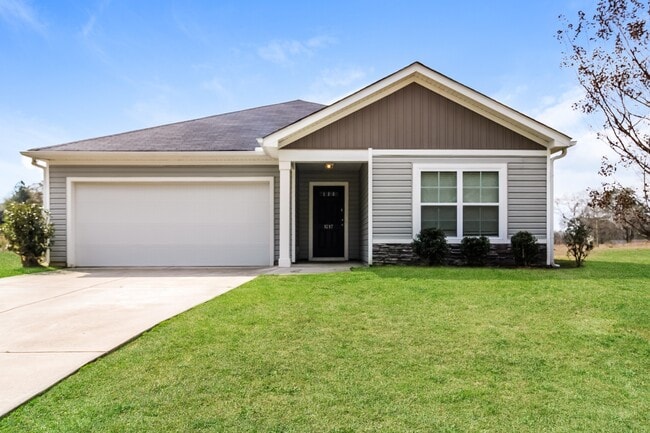 Building Photo - 1217 Lakeshore Dr