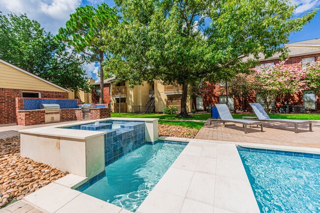 Circle at Point Park Apartments For Rent in Houston, TX | ForRent.com