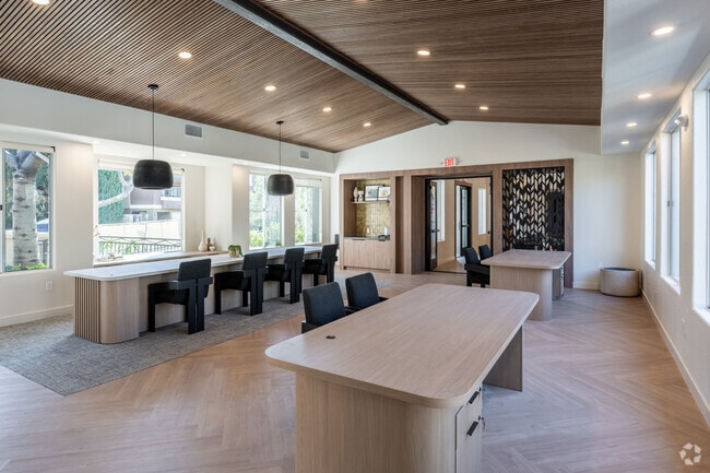 Leasing Office