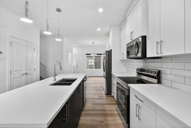 Photo - 28 Renwyck Pl