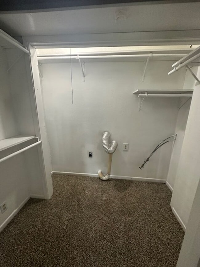 Photo - 1102 Blair - Unit B