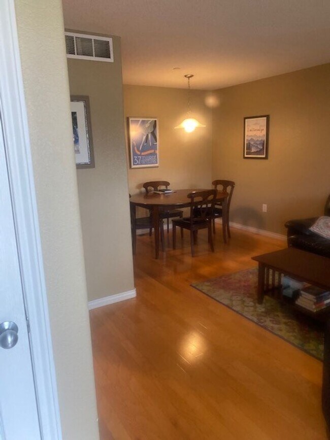Photo - Beautiful 1B/1B Boulder Home