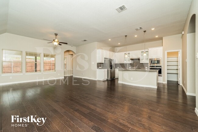 Photo - 413 Pheasant Hill Ln