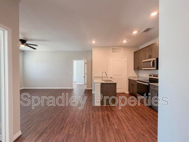 Photo - 1124 W Ave O Unit Apt 4206