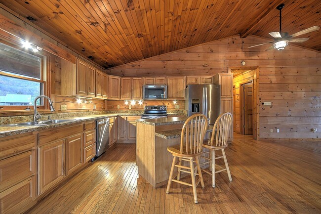 Photo - 13625 Horton Hwy