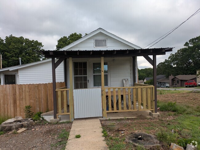 Building Photo - 422 Gamble Rd Rental