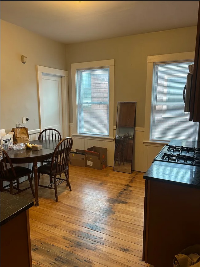 Photo - 61 Frederick Ave Unit #2