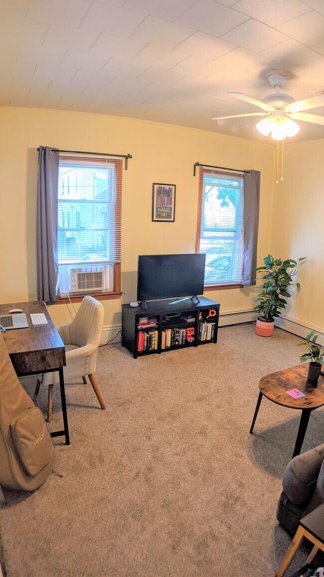 Photo - 13 Bristol St Unit 1