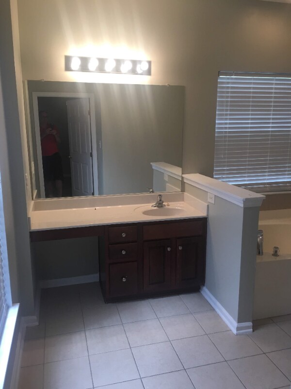 Photo - 1422 Burrell Ave NW