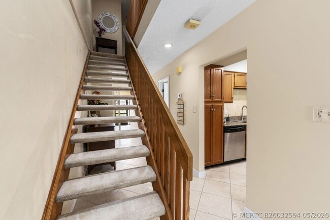 2987 Bent Pine Dr