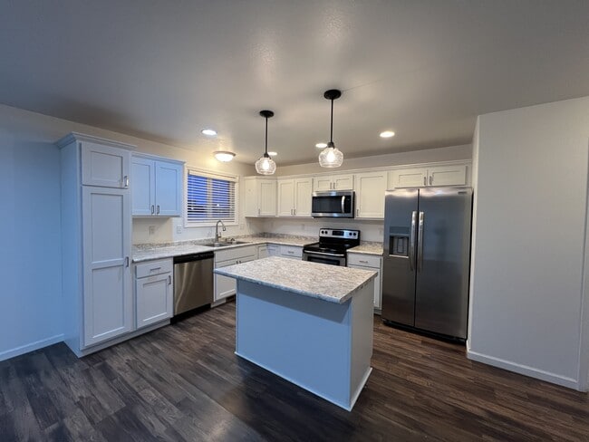 Photo - 5970 36th St S