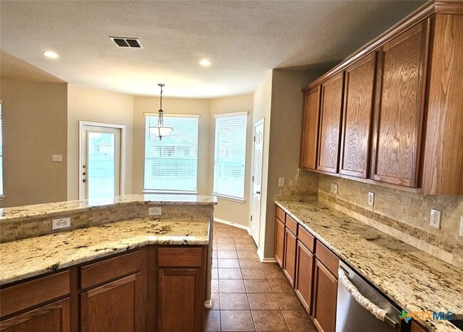 Photo - 400 Apache Ledge