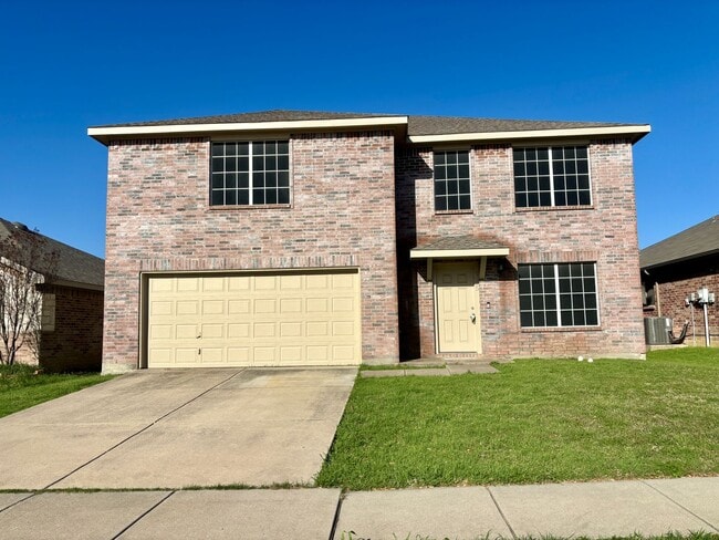 Photo - The Perfect Blend of Space & Location – 3 Beds Near Alliance