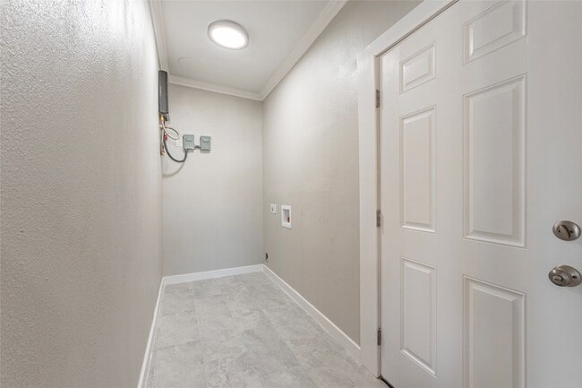 Photo - 4302 Avenue R 1/2