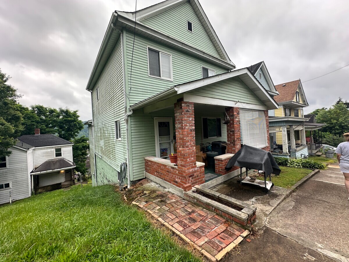 Photo - 520 N 7th St