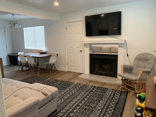 Photo - 188 E Julie Anna Dr Unit 1