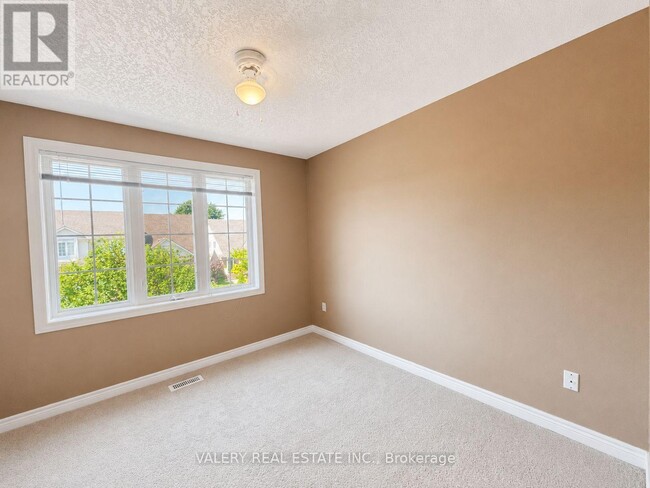 Photo - 555 Grasslands Ct