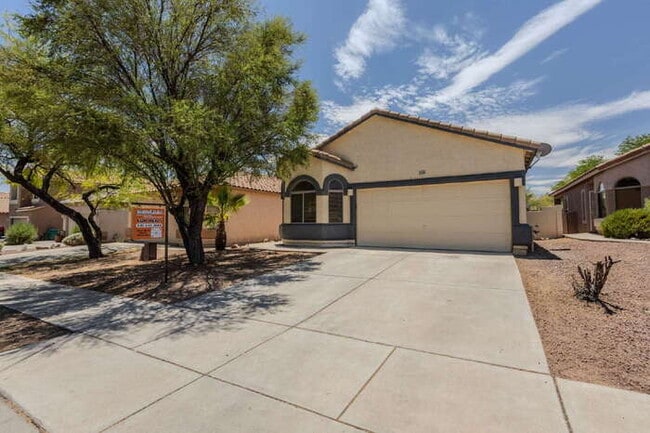 Building Photo - COMING SOON!!!! Rancho Sahuarita!!