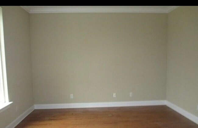 Photo - 395 Arbor Woods Cir