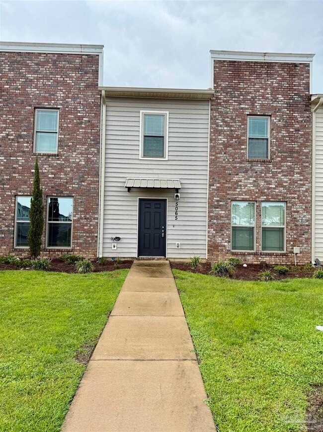 Building Photo - 5065 Peach Dr Rental
