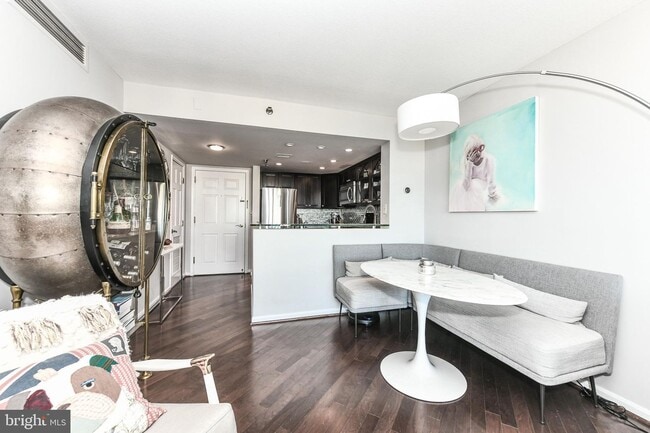 Photo - 801 Pennsylvania Ave NW Unit 1209