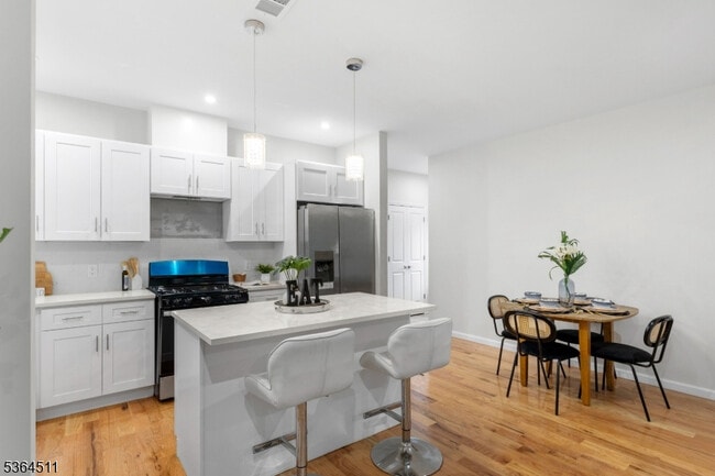 Photo - 22 Speedway Ave Unit First Floor