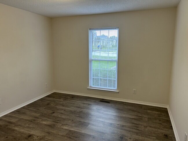 Photo - 2 Bed, 2 Bath Apartment for Rent Close to TTU Unit F