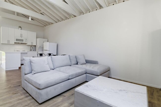 Photo - 64 Alejandra Ave