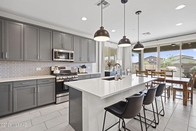 Building Photo - 10599 W Walker Brown Dr