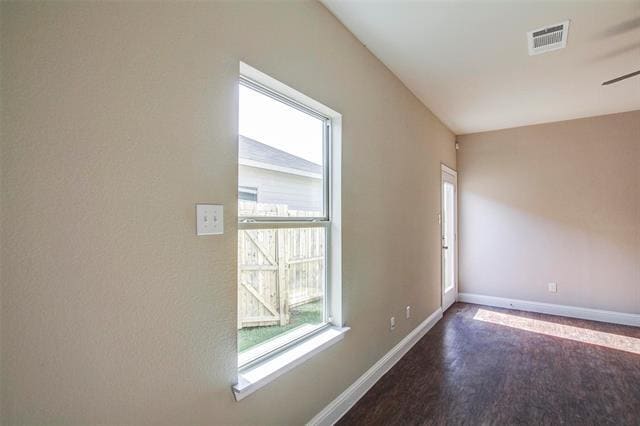 Photo - 493 Canvas Ct