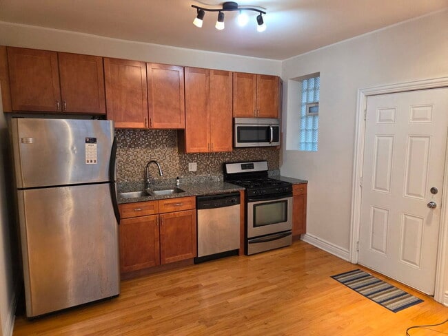 Photo - 5902 W Madison St Unit 3