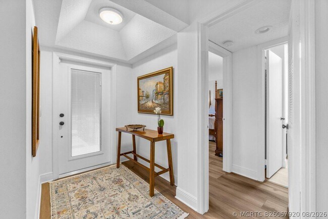 Photo - 401 Brackenwood Ln S