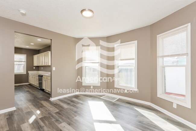 Photo - 532 24th Ave