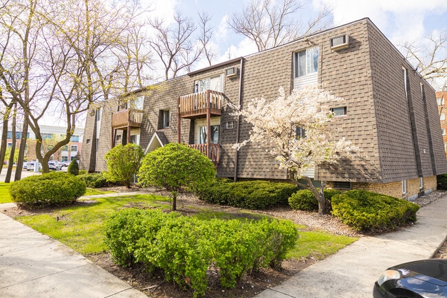 Photo - 218 Madison St