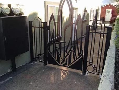 Photo - 122 SE Harlow Ave