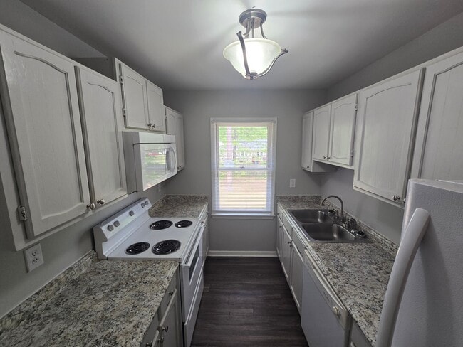 Photo - 4452 Baxter Rd