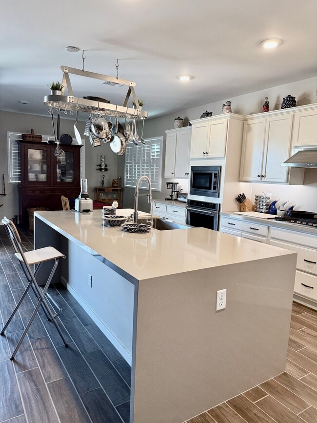 Photo - 17229 W Butler Ave