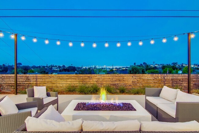 Photo - Gorgeous and Modern Point Loma House