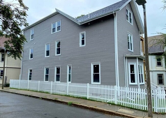 Photo - 13 Schuyler St Unidad 2