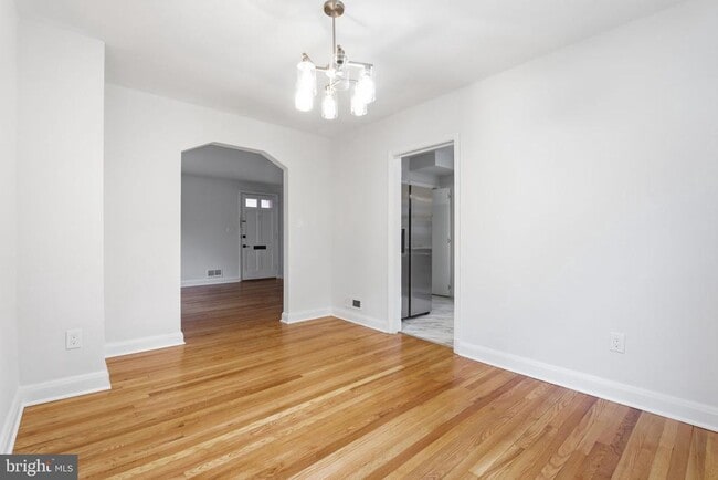 Photo - 182 Cherrydell Rd